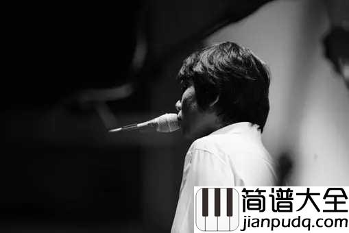 模范情书吉他谱_老狼_我是你春夜注视的那段蜡烛