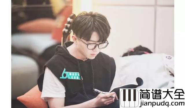 消愁吉他谱_毛不易_一杯敬明天_一杯敬过往