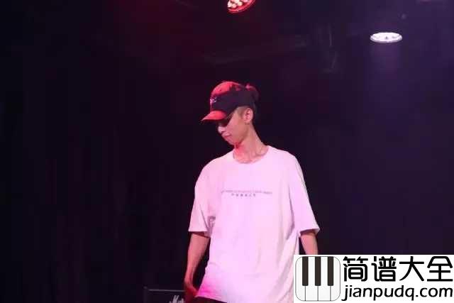 买条街吉他谱_唐老师-Wya乌鸦_亲爱的，只要你乖给你买条gai，爱不爱你不用你去猜