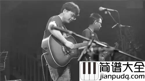 我在太原和谁一起假装悲伤吉他谱_贰佰_唱一首悲伤的歌给你__请你不要再哭泣