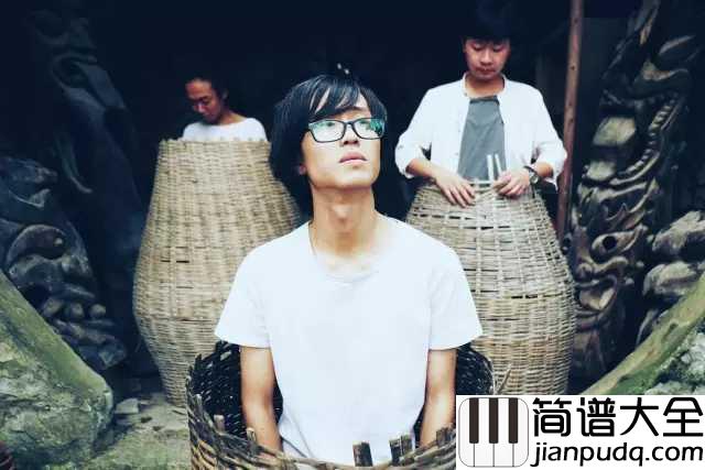 龙港秘密吉他谱_尧十三_龙港秘密，讲述你人生的秘密