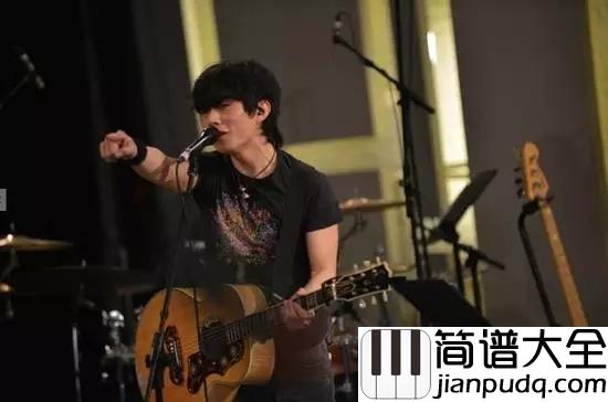背影吉他谱_赵雷_只是我不能抑制自己滴感伤__那就让我随波逐流去放荡