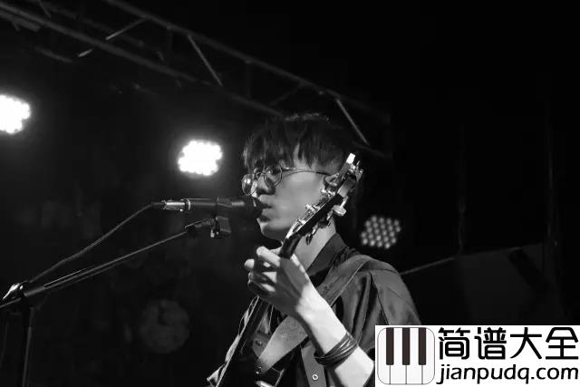 遇见相似的灵魂吉他谱_陈鸿宇_遇见相似的灵魂__某年某月__某天