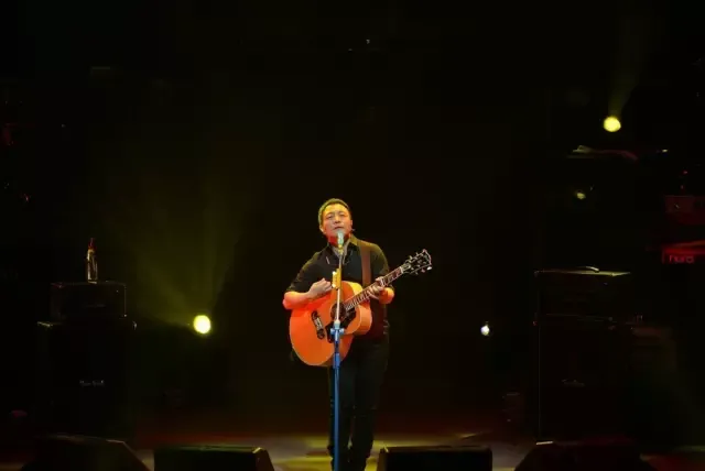 故乡吉他谱_许巍_游子离家终愿归